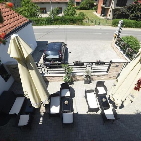 Mini Hotel Vienna Apartments Vrnjačka Banja Esterno foto
