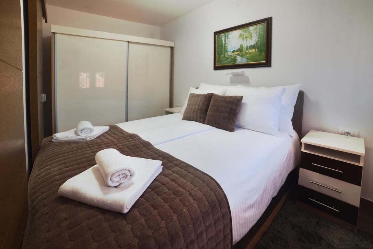 Mini Hotel Vienna Apartments Vrnjačka Banja Esterno foto