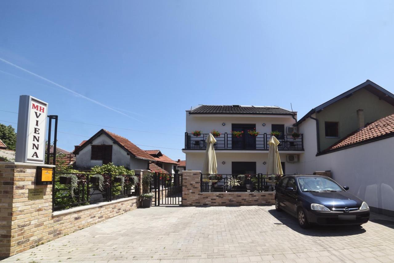 Mini Hotel Vienna Apartments Vrnjačka Banja Esterno foto
