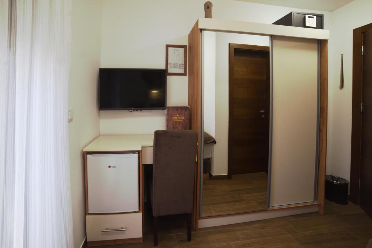 Mini Hotel Vienna Apartments Vrnjačka Banja Esterno foto